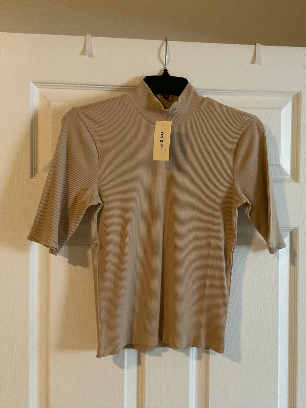 On 34th Ribbed Mock Neck 3/4 Sleeve Top in Beige